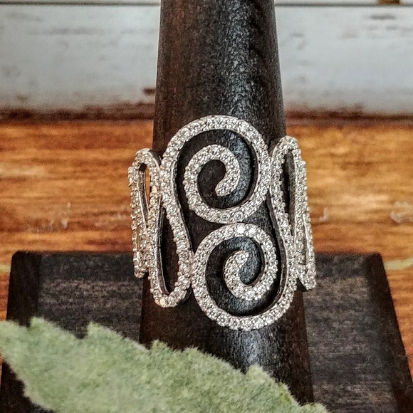 Sparkling Sterling Ribbon Ring - Picture 6 of 8